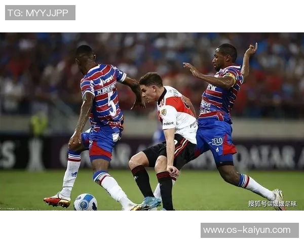 利加大学与亚松森的精彩对决揭示南美足球的激烈竞争与魅力 利加大学与亚松森的精彩对决揭示南美足球的激烈竞争与魅力